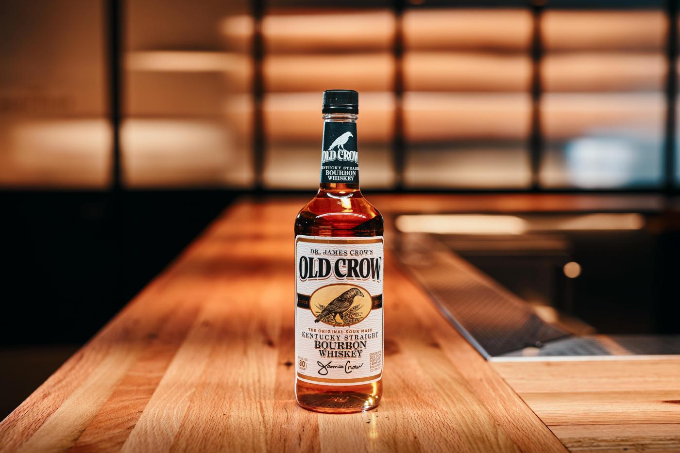 Old Crow Kentucky Straight Bourbon Whiskey (1L)