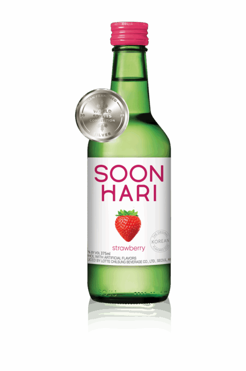 Lotte 'Chum Churum - Soonhari' Strawberry Soju - NV (375ml)